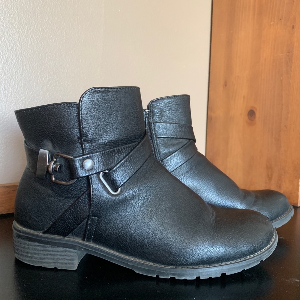 Black Croft and Barrow boots